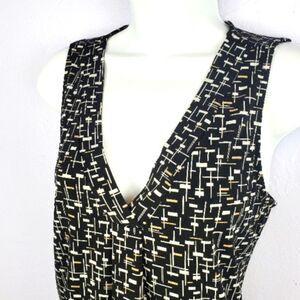 WHITE HOUSE BLACK MARKET Top